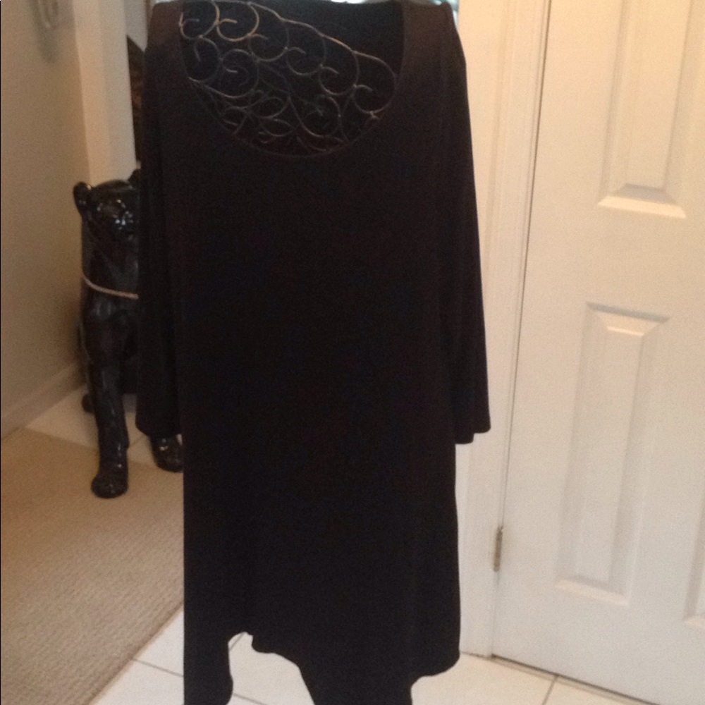 Dress - Picture 2 of 5